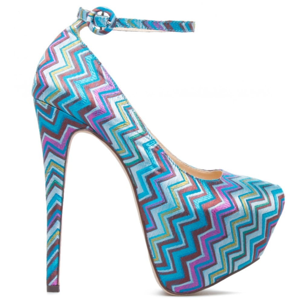 Shoedazzle Daisy Heels Gem